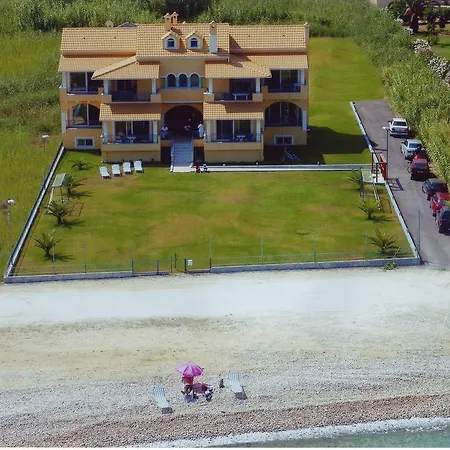 Seaside Yellow House Ахарави